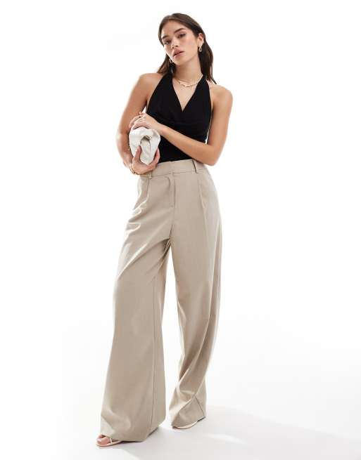 Bershka - Body nero allacciato al collo con scollo ad anello