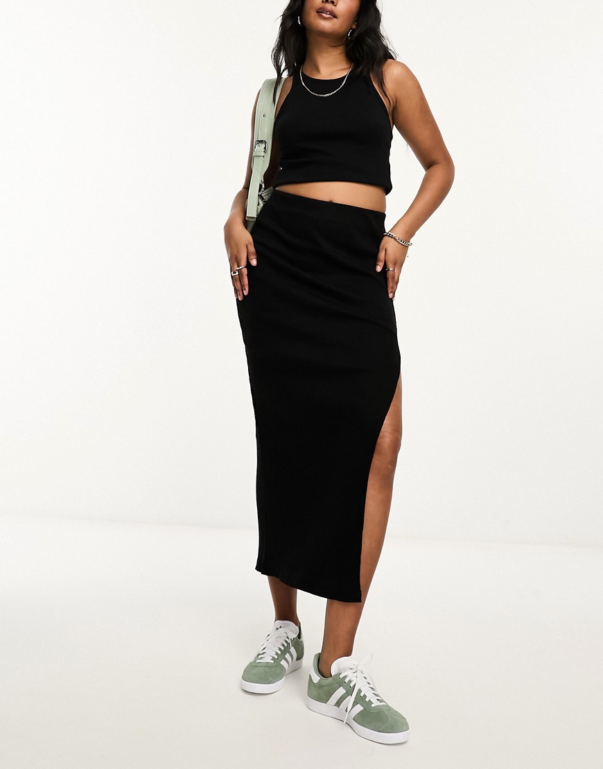 Bershka Split Hem Body-conscious Midi Skirt In Black