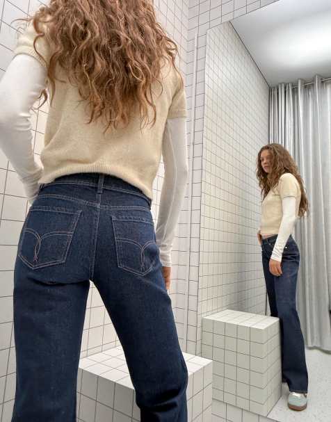 Bershka – Bootcut-Jeans in Blau mit niedrigem Bund - view 1