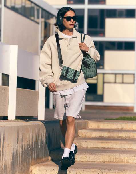 Bershka - Borsa squadrata verde con monogramma - view 1