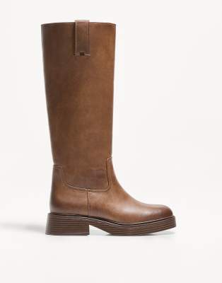 Bershka - Bottes plates hauteur genou - Marron
