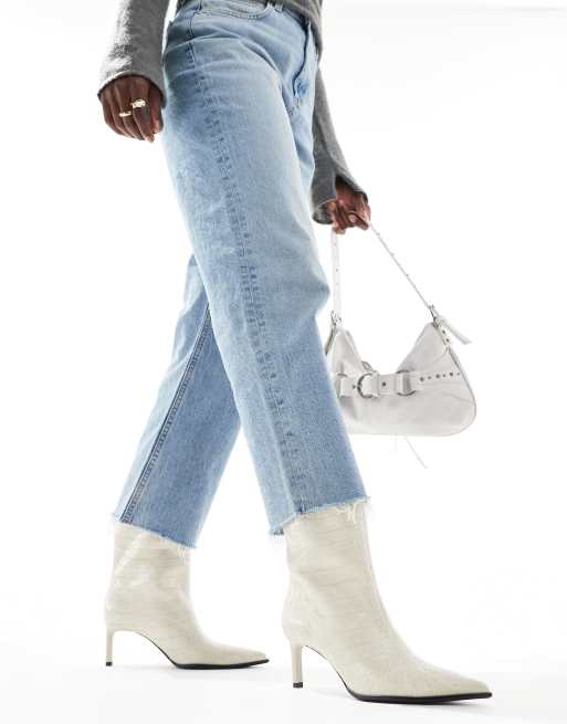 Bershka - Bottines à bout pointu et petit talon - Blanc croco