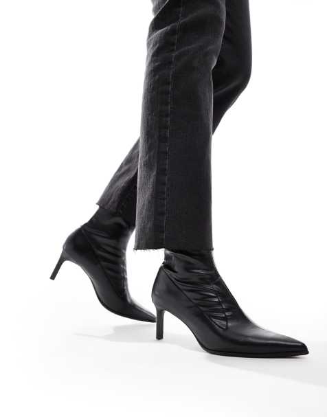Bershka - Bottines à bout pointu et petit talon - Noir - view 1