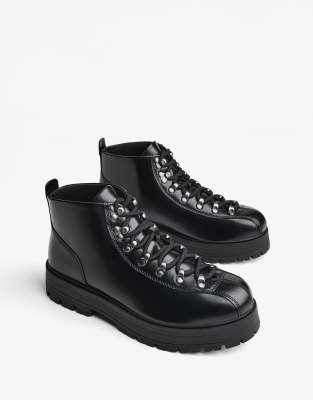 Bershka - Bottines à détails métalliques - Noir