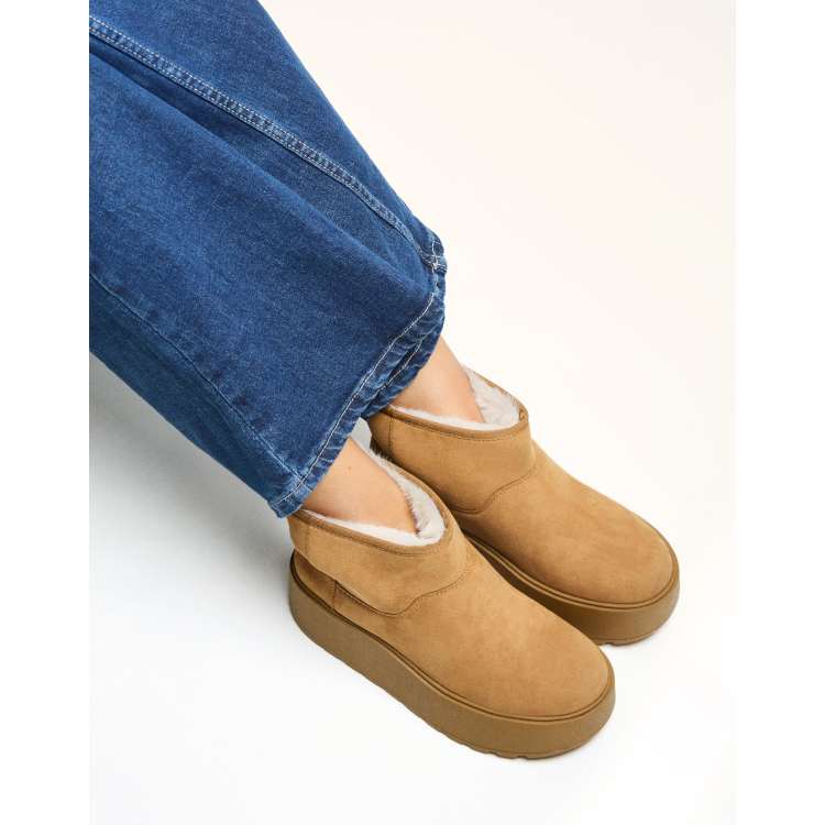 Bershka Bottines à plateforme avec doublure en fausse fourrure