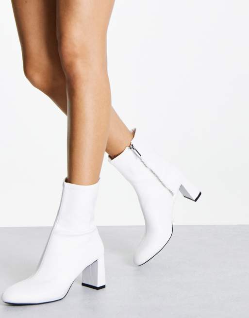 Bottines a store talon blanche