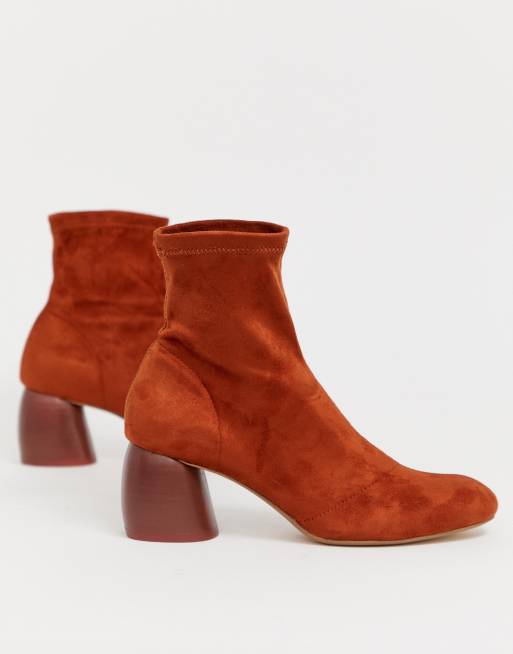 Bershka Bottines effet chaussettes aspect daim avec talons ronds