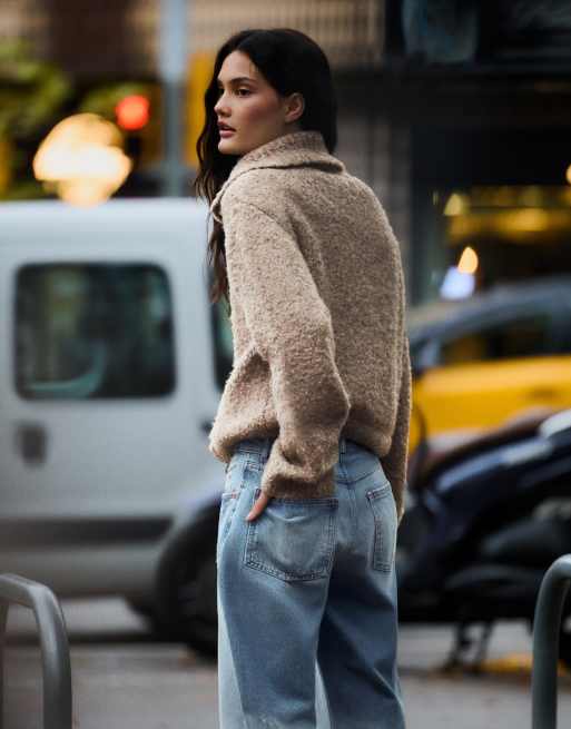 Bershka Bouclé-Hemdkragenjacke mit verstellbarem Saum in Braun, 3 von 5
