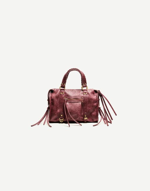 Bershka – Bowlingtasche in Burgunderrot im Used-Look mit Riemen, 2 von 4