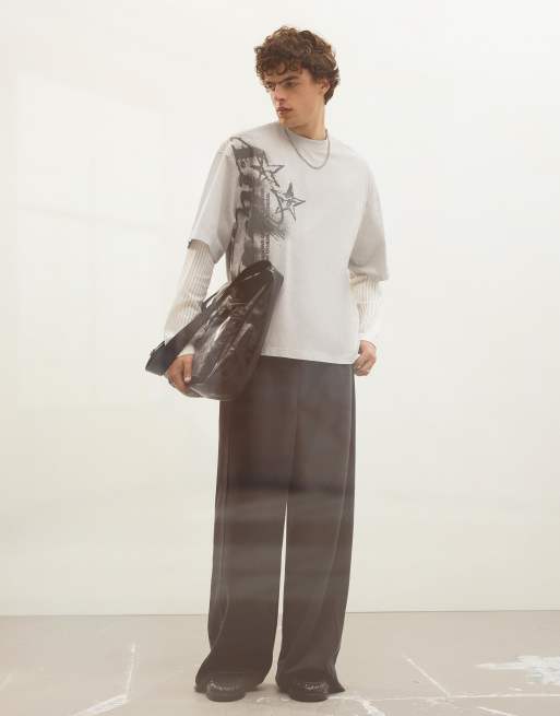 Bershka Boxy fit print t-shirt in beige, 2 of 4