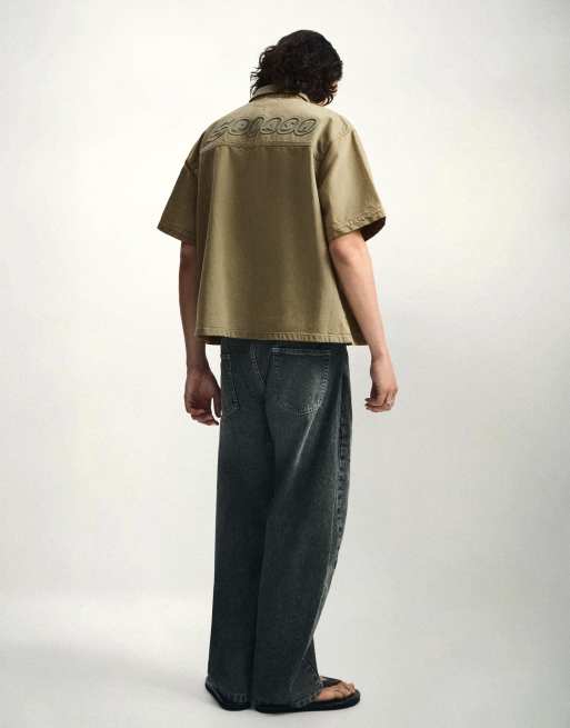 Bershka boxy overhemd met korte mouwen en textuur in kaki, 4 van 5