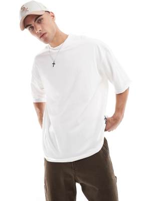 boxy oversized fit T-shirt in white