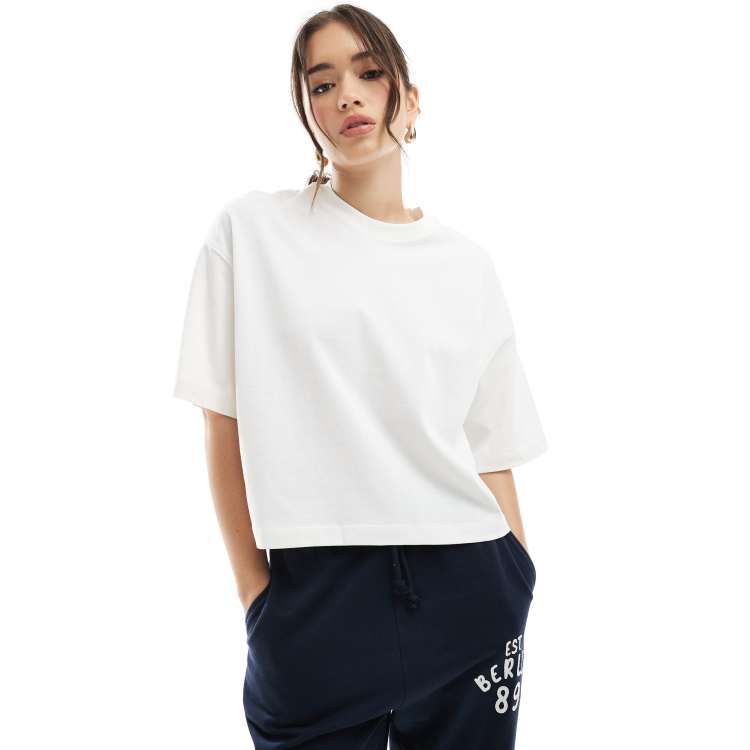 【BERSHKA】OVERSIZED Tシャツ ベルシュカ Bershka oversized T-shirt in sand | ASOS