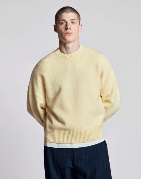 Bershka Boxy-Pullover mit Rundhalsausschnitt in Gelb - view 1
