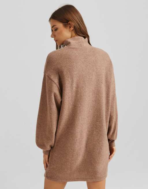 Bershka – Brązowa dzianinowa sukienka z golfem , 3 z 4
