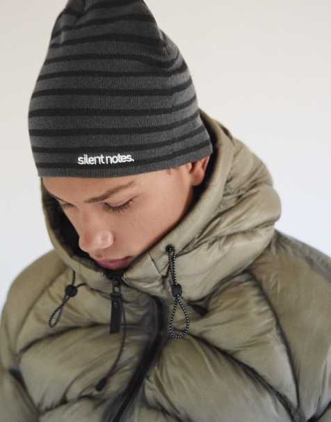 Bershka broderad randig stickad mössa i svart - view 1