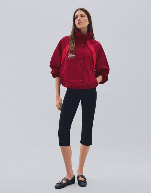 Bershka broderet let jakke i sort, 2 af 4