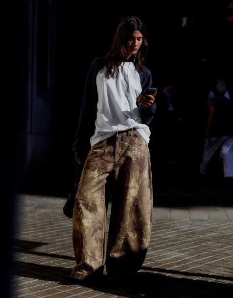 Bershka - Broek met ballonpijpen en print in bruin - view 1