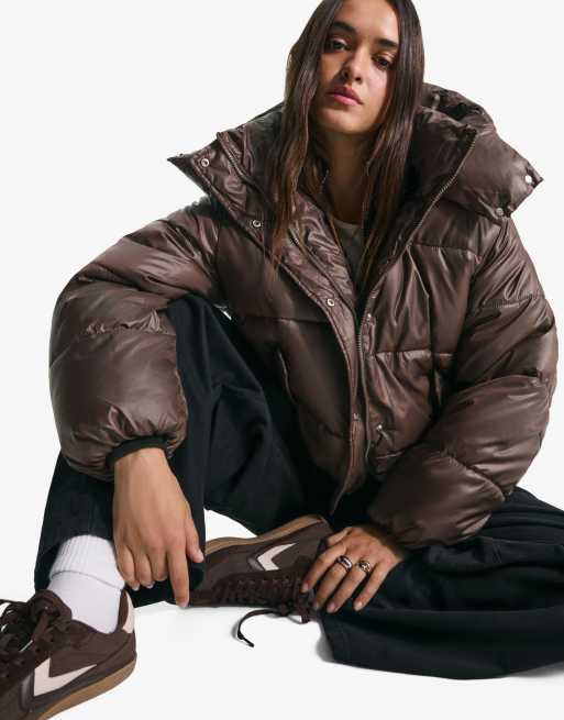 Bershka Puffer jacket with hood in brown