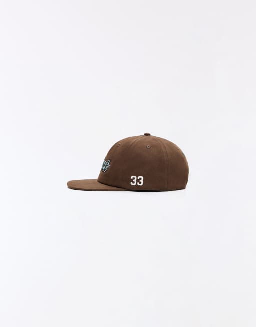 Bershka – Brun keps med broderi, 2 av 4
