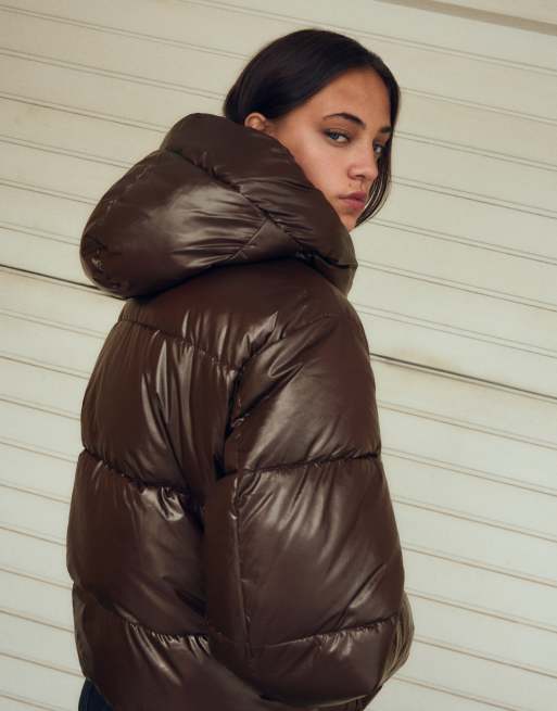 Bershka - Brun oversized dynejakke med hætte, 3 af 5