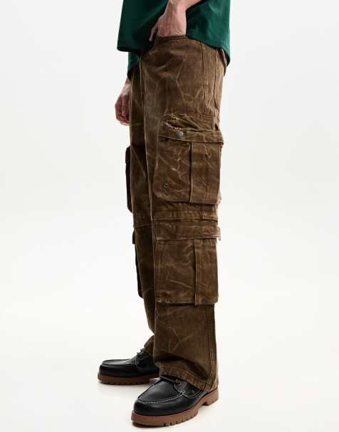Bershka - Brune og baggy bukser med syrevask og forskellige cargodetaljer - view 1