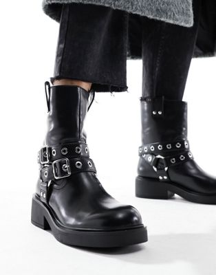  buckle detail ankle length boots 