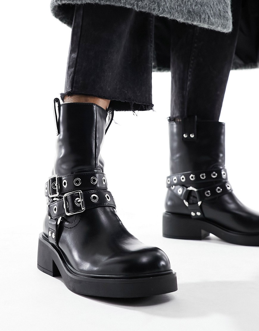 Bershka Buckle Detail Calf Length Boots In Black