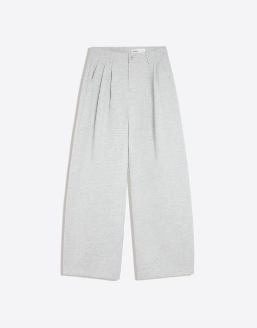 Bershka byxor med insnitt i ljusgrått, 2 av 3