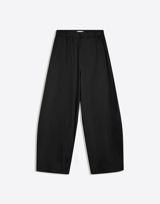 Bershka byxor med insnitt och barrel leg i svart, 5 av 5