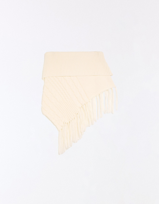Bershka Cable-knit poncho with fringing in ecru, 3 of 5