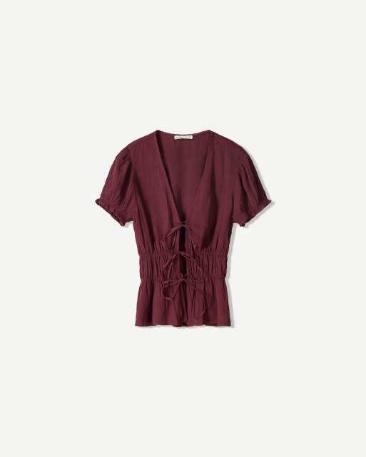 Bershka - Camicia a maniche corte bordeaux con dettagli arricciati e laccetti  