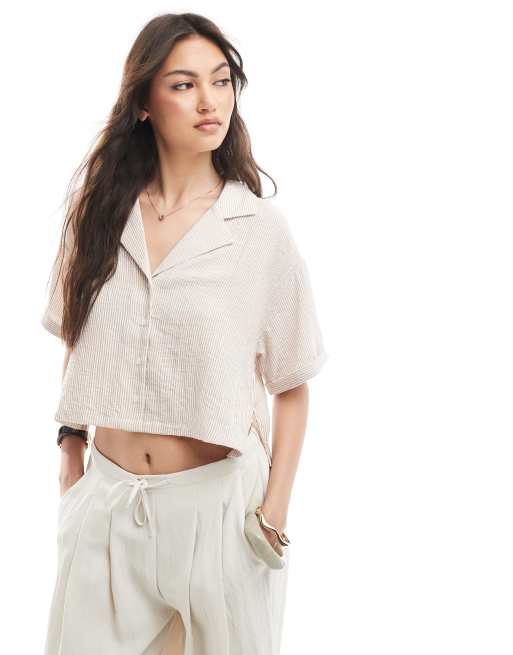 Bershka - Camicia a maniche corte squadrata effetto lino beige a righe