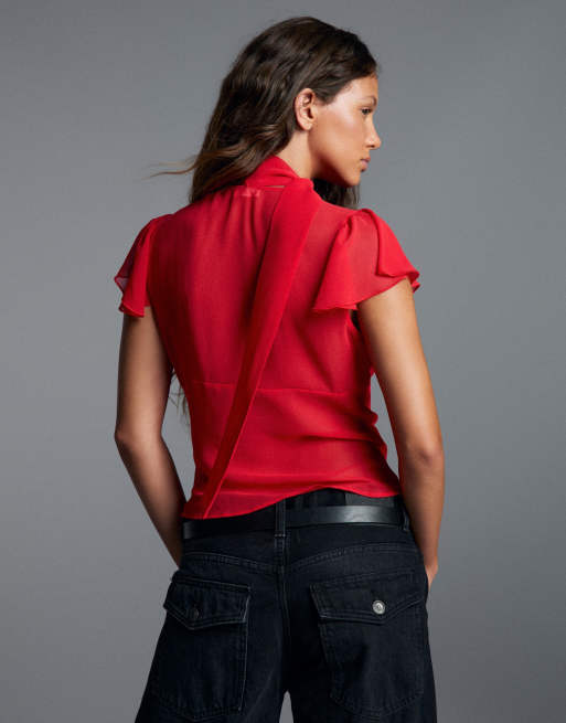 Bershka camicia aderente a maniche corte con volant rossa, 3 di 5