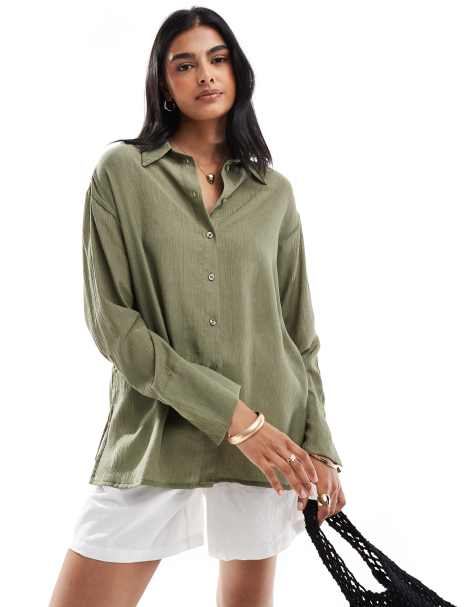 Bershka - Camicia oversize in tessuto stropicciato kaki - view 1