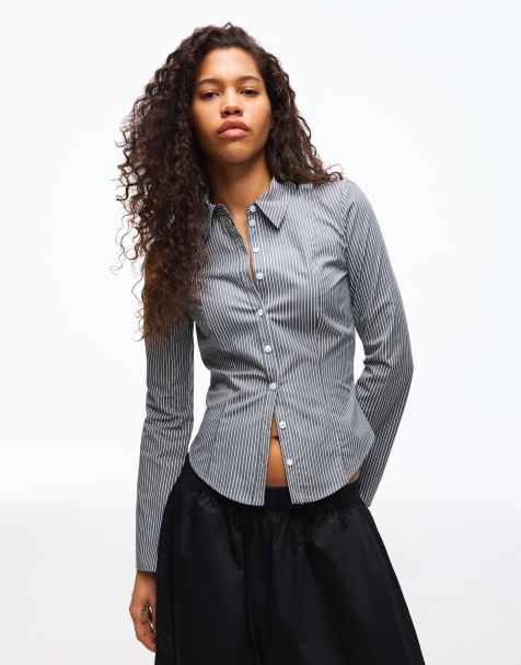 Bershka - Camicia sartoriale grigio scuro con maniche svasate - view 1