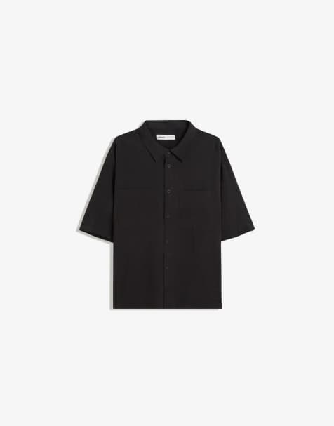 Bershka - Camicia squadrata a maniche corte nera - view 1