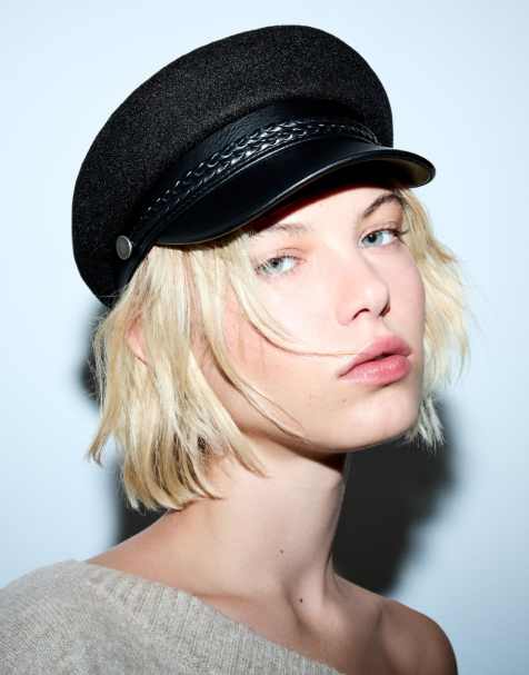 Bershka - Cappellino nero testurizzato effetto feltro - view 1