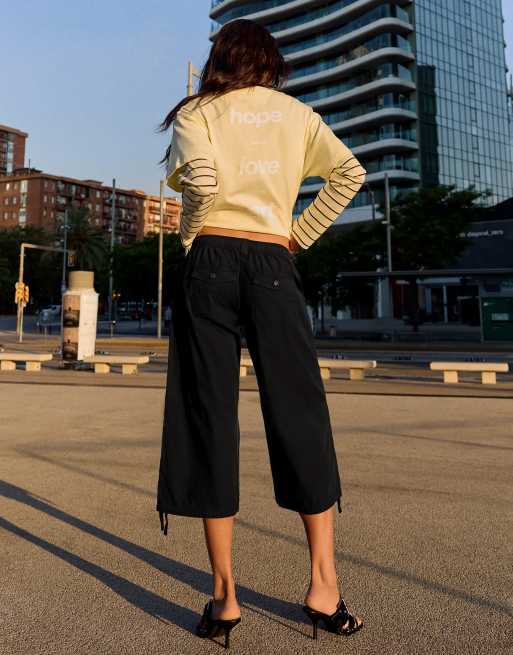 Bershka Capri-Hose in Schwarz, 3 von 5