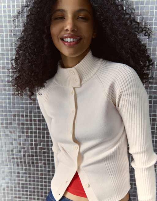 Bershka cardigan med høj hals og knapper i råhvid, 4 af 5