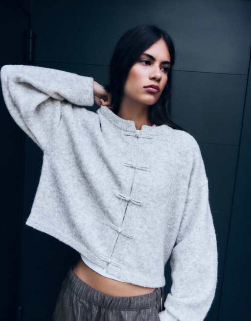 Bershka Cardigan mit Rundhalsausschnitt und Verschlüssen in Grau, 2 von 5