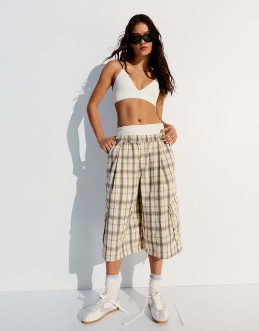 Bershka - Cargo bermudashort met elastische tailleband in zandkleur, 4 van 4