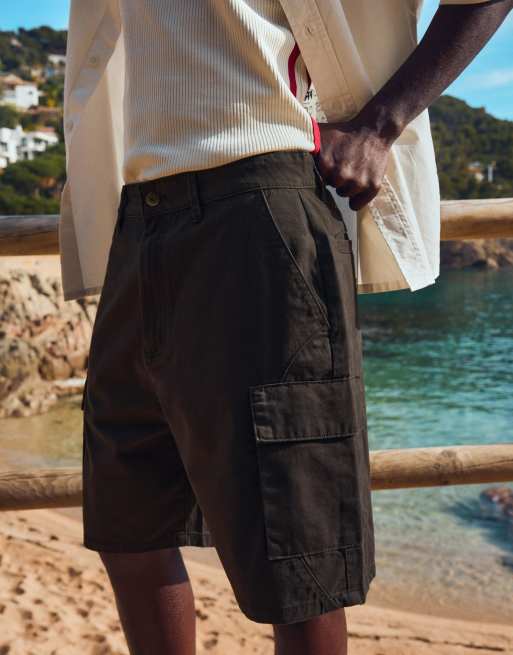 Bershka - Cargo bermudashort met wijde pijpen in zwart, 3 van 4