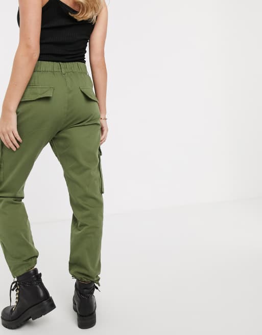 Bershka Cargo Hose In Khaki Mit Taschen Asos