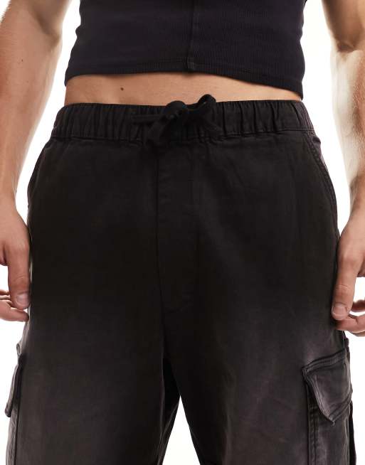 Bershka cargo pocket trouser in washed black , 4 of 5