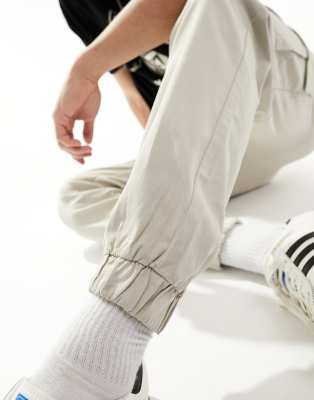 Thumbnail 2 van 5