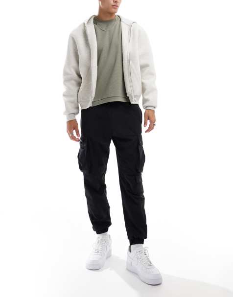 Bershka – Cargohose aus Funktionsmaterial in Schwarz - view 1