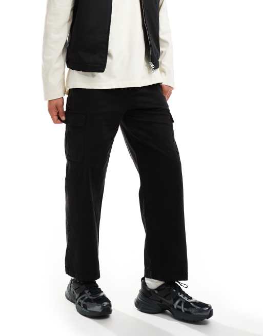 Bershka – Cargohose in Schwarz mit geradem Schnitt