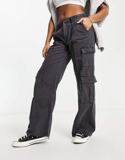 Bershka - Cargojeans met contrasterende stiksels in antracietgrijs