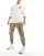 Thumbnail 1 van 5